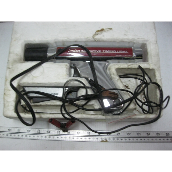 SUN TIMING LIGHT & MILWAUKEE BAGS W/CHARGER