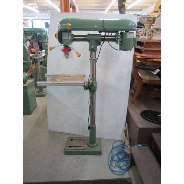 GENERAL INTERNATIONAL RADIAL DRILL PRESS