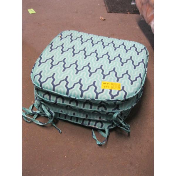 SET OF 4 SEAT PADS
