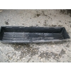 Image 2 : MISC. PLASTIC PLANTERS & GARDEN MAT