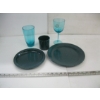 Image 4 : 2 BOXES OF MISC. PLASTICWARE - PLATES, GLASSES, ETC.