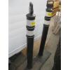 Image 1 : 2 REFLECTIVE MARKER POSTS
