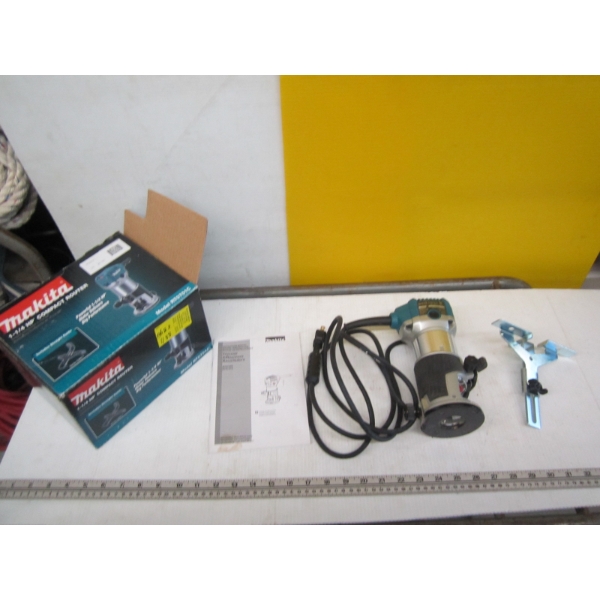 MAKITA 1.1/4HP COMPACT ROUTER