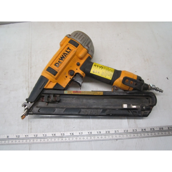 DEWALT AIR NAILER