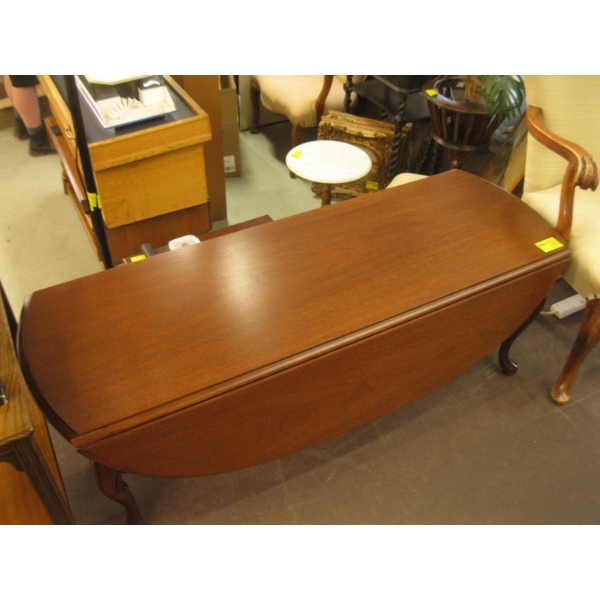 OAK DROPLEAF COFFEE TABLE