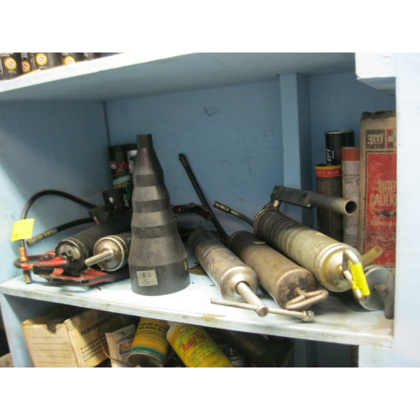 GREASE GUNS & GREASE