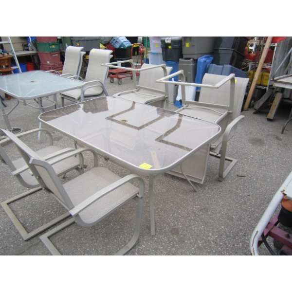 PATIO TABLE W/6 CHAIRS