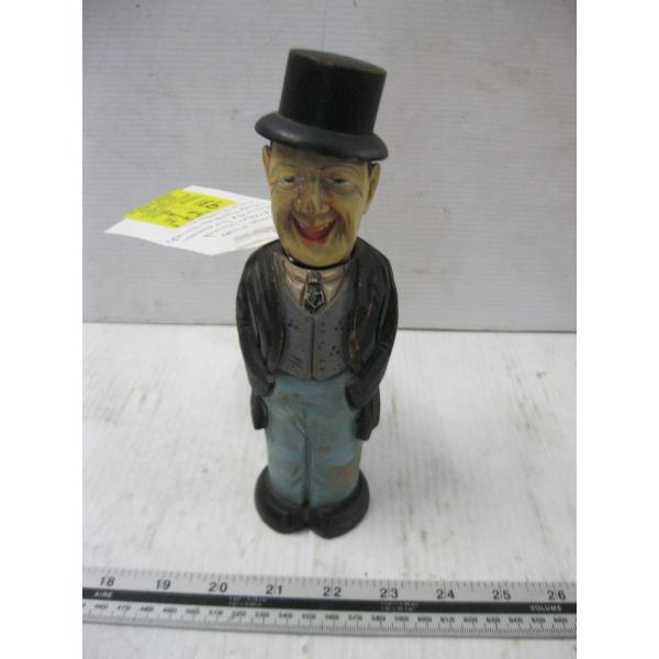 VINTAGE 1940s SYROCO WOOD DANDY DRESSER TOP CLOTHESBRUSH FIGURE