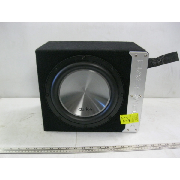 CLARION SUB WOOFER IN BASE WORKS BOX
