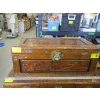 Image 1 : SMALL CARVED TRUNK