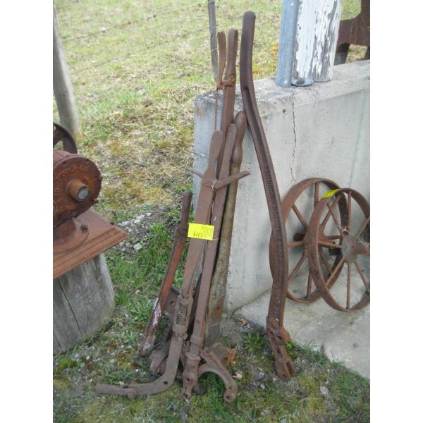 ASST. CAST METAL HANDLES