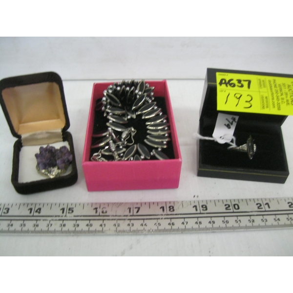 3 FASHION JEWELLERY PIECES
