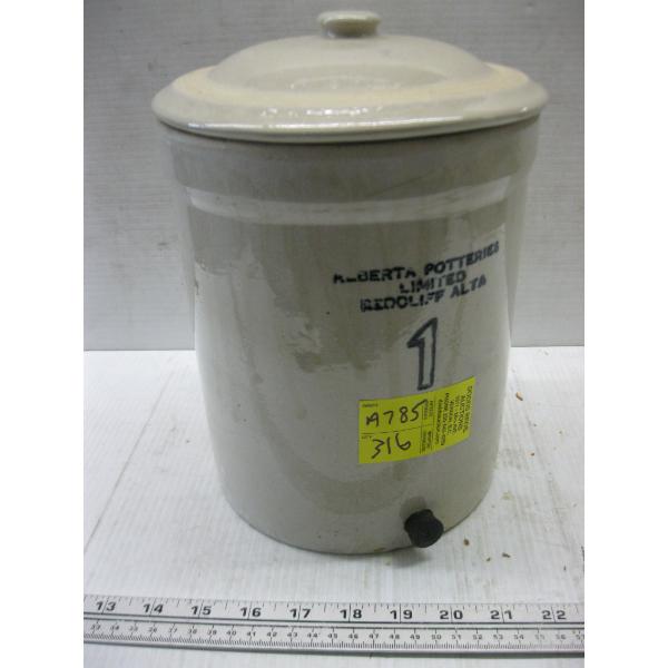 ALBERTA POTTERIES MEDALTA CROCK W/HOLE IN BOTTOM FOR SPIGOT - W/LID