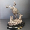 Image 5 : DUCKS UNLIMITED DEER STATUE "HARD RIGHT", BRAD WILLIAMS, 49/1000