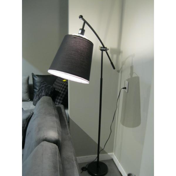 ADJUSTABLE FLOOR LAMP W/BLACK/WHITE SHADE