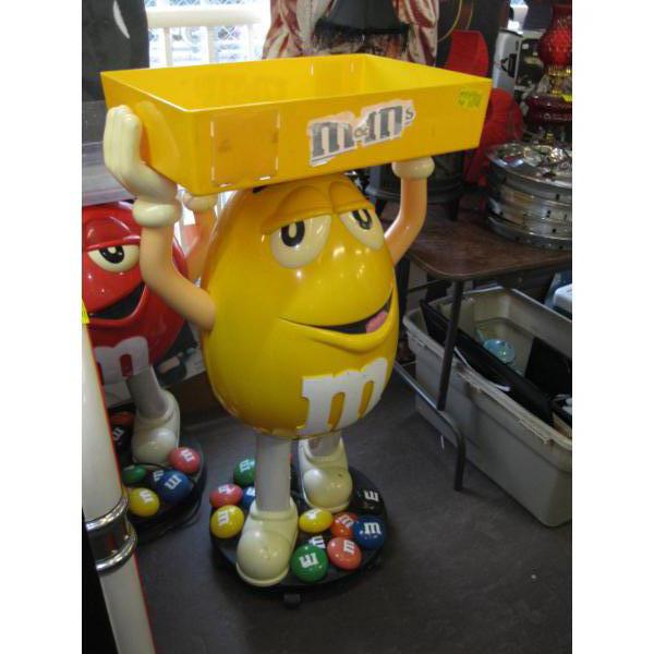 LG. M&Ms DISPLAY STAND