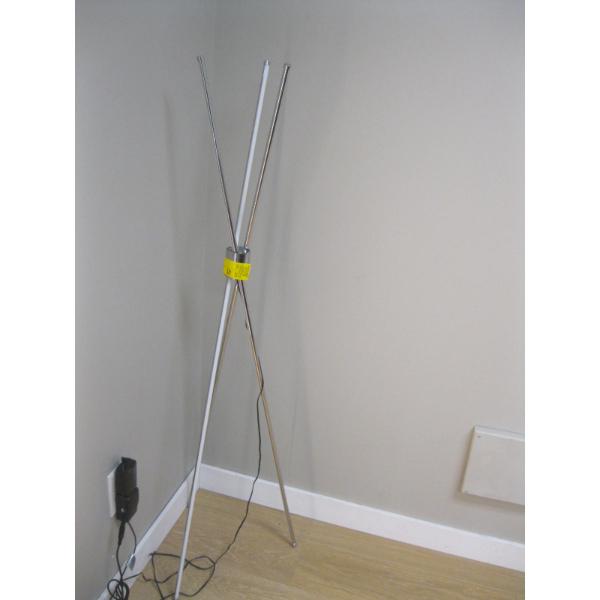 TRIPLE LED FLOOR LAMP