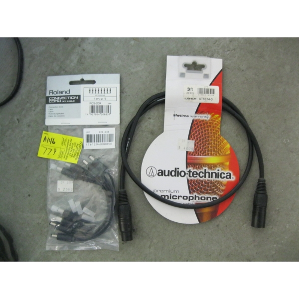ROLAND CONNECTION CABLE & 3' XLRM-XLRF CABLE
