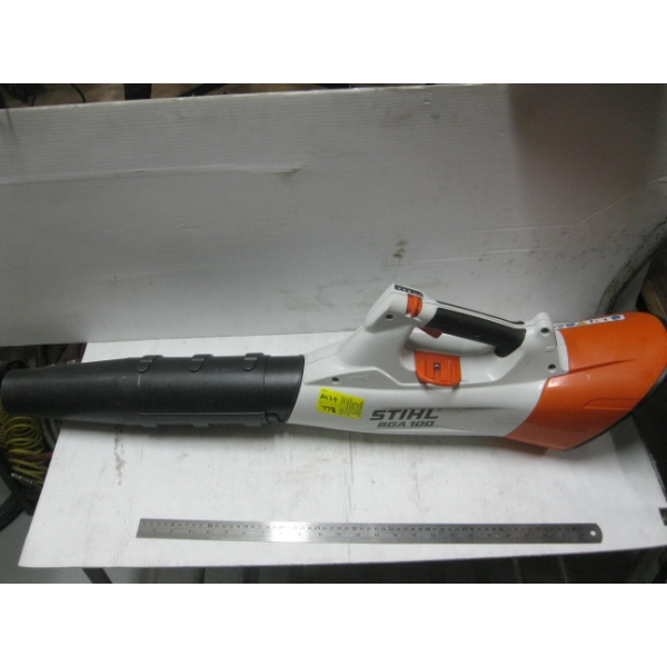 STIHL BGA100 CORDLESS BLOWER
