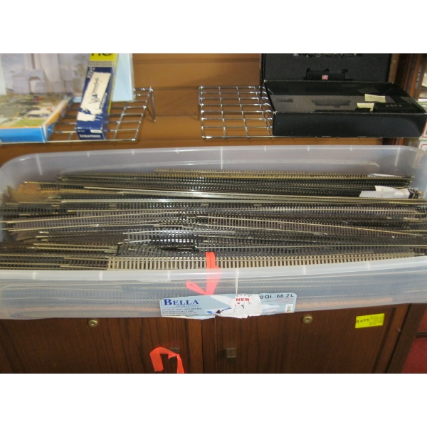 LG. LOT OF USED FLEX TRACK PLUS CORK ROAD BED & VARIOUS LIGHTS