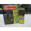 Image 1 : COLLAPSIBLE LANTERN & A YARD GUARD