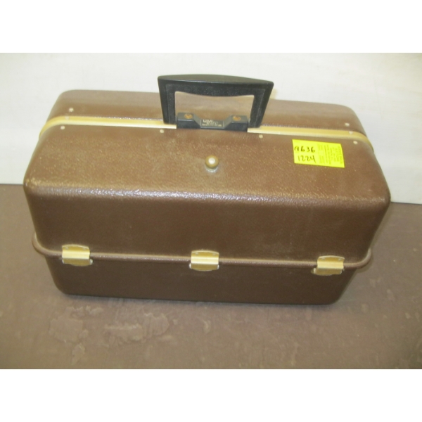 BROWN TACKLEBOX W/ASST. TACKLE