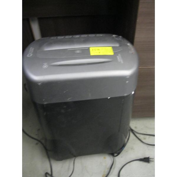 CORPORATE EXPRESS SHREDDER ON CASTORS