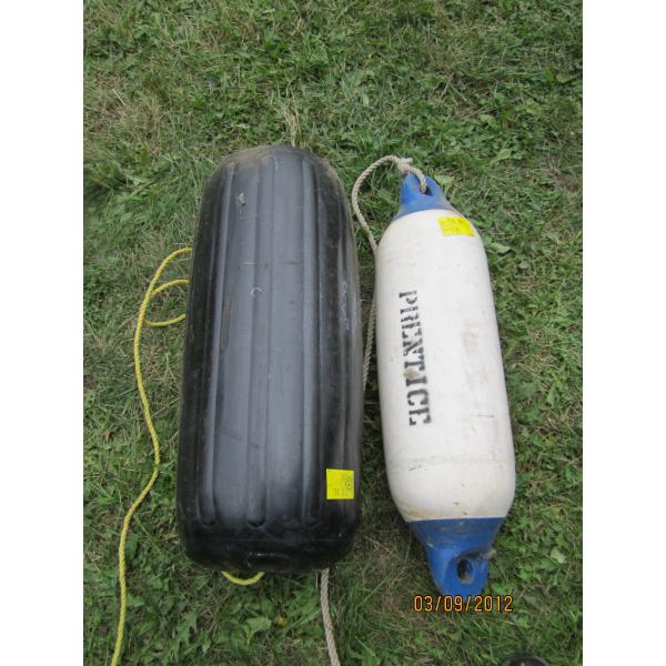 2 BOAT BUMPERS