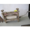 Image 2 : WOODEN MAXWELLS RINGER & HAY CUTTER