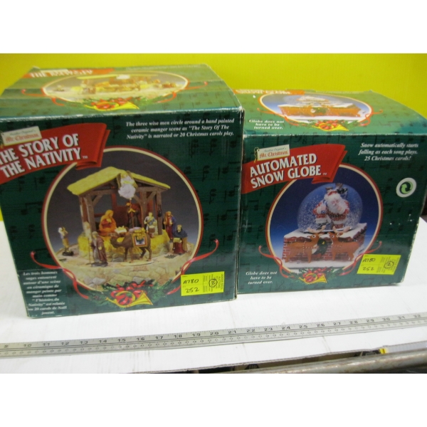 2 CHRISTMAS SNOW GLOBES