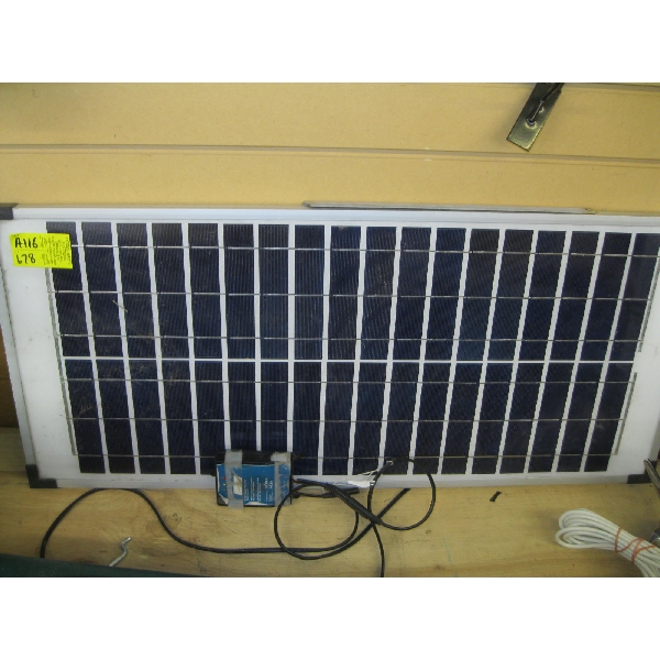 SOLAR PANEL W/CONTROLLER