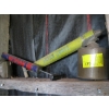 Image 2 : 4 SPRAYERS & WATER PUMP SPRAYER HANDLE