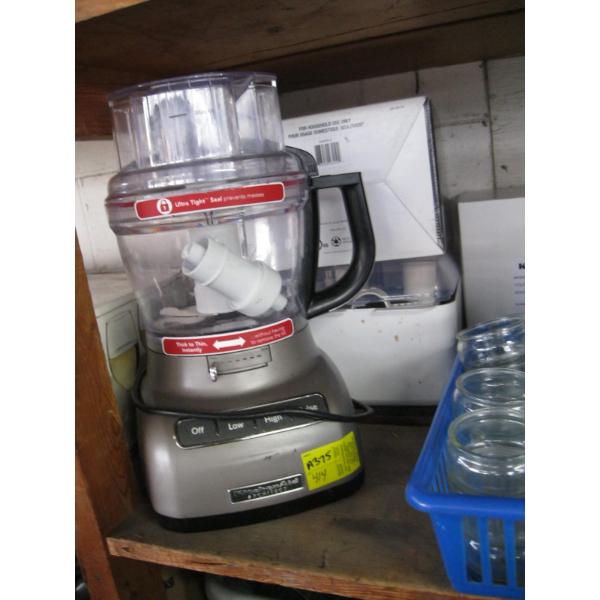 KITCHENAID FOOD PROCESSOR W/ASST. ACCESS.
