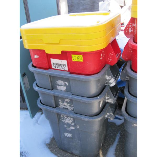 4 PLASTIC BINS W/LIDS