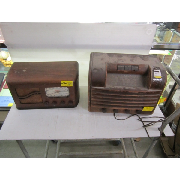 2 WOOD CASED RADIOS