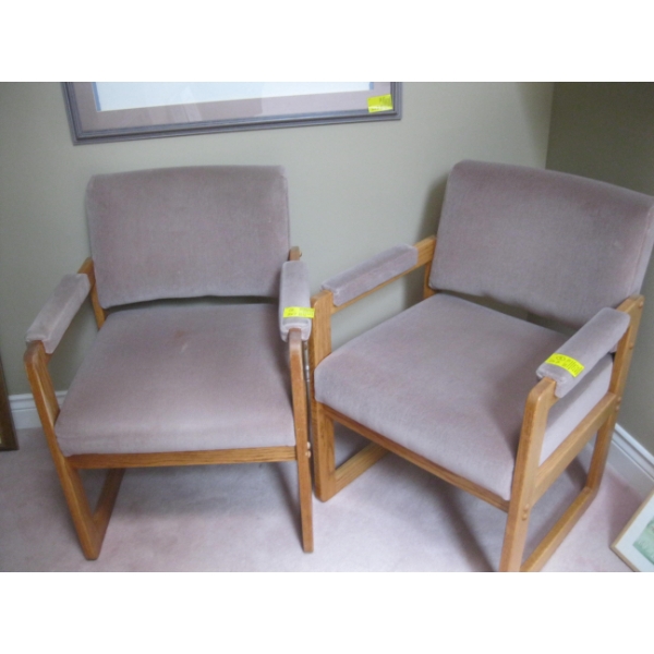 PAIR OF OAK FRAMED UPHOLSTERED CHAIRS