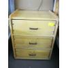 Image 1 : 3 DRAWER DRESSER