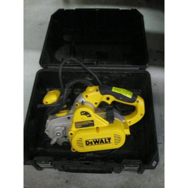 DEWALT CORDED BELT SANDER