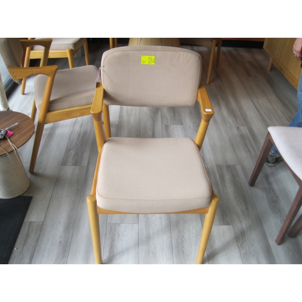 WOOD FRAMED LIGHT UPHOLSTERED ARMCHAIR