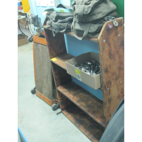 WOODEN SHELF UNIT