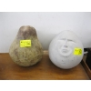 Image 1 : 2 DECORATIVE PATIO ITEMS