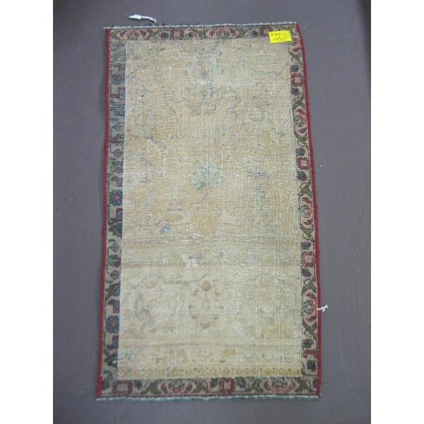 3.5X1'10" RUG