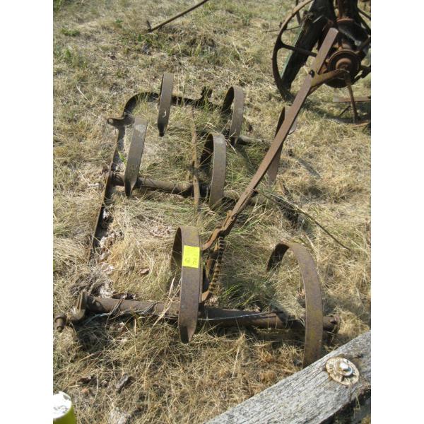 SPRINGTOOTH CULTIVATOR