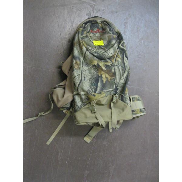 BADLANDS CAMMO BACKPACK