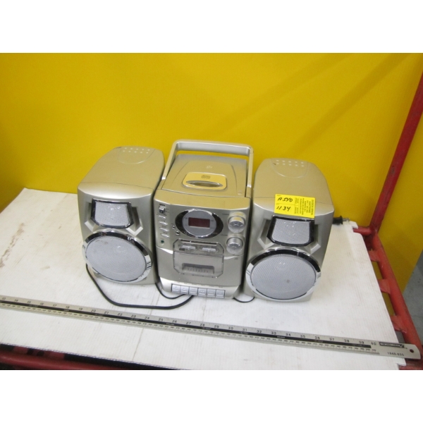 PORTABLE STEREO W/DVD PLAYER