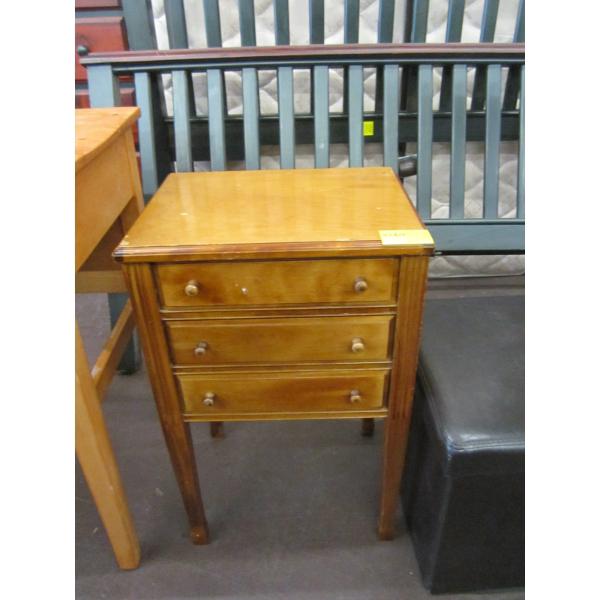 SM. 3 DRAWER SEWING CABINET W/MISC. CONTENTS