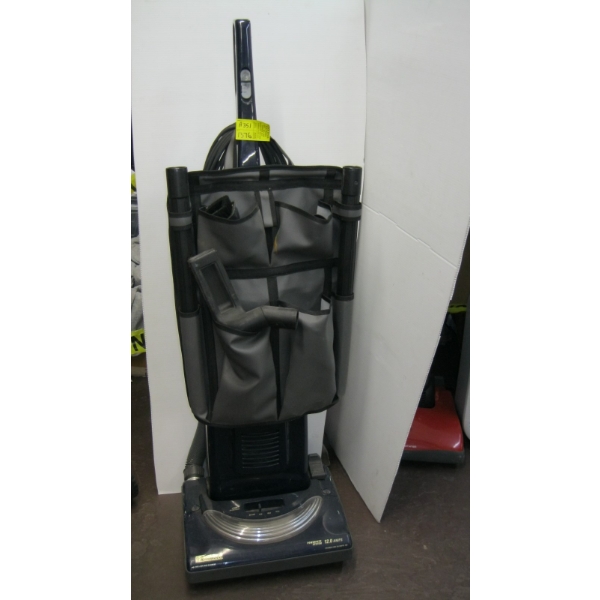 KENMORE UPRIGHT VACUUM W/ACCESS.