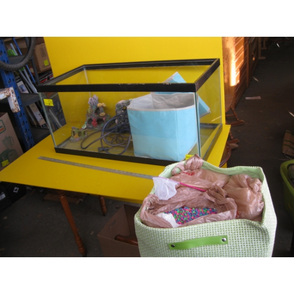 AQUARIUM W/ASST. CONTENTS - ROCK, ETC.