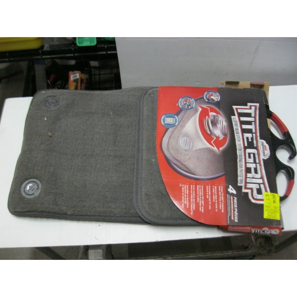 SET OF NEW FLOOR MATS