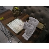 Image 2 : 5 PIECES OF DÉCOR